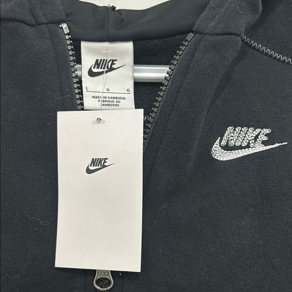 Nike Black Zip-Up Hoodie - Picture 2 of 3